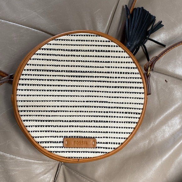 Fossil Mini Circle Bag - Picture 2 of 6